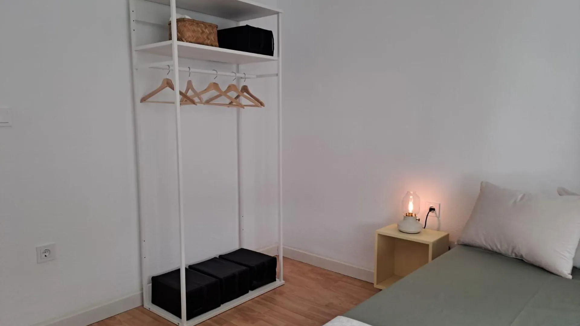 Homestay Apartamento Compartido Hab Privadas Playa De La Caleta Cadiz