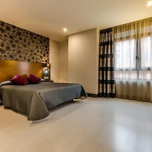 מלון Regio, קדיז